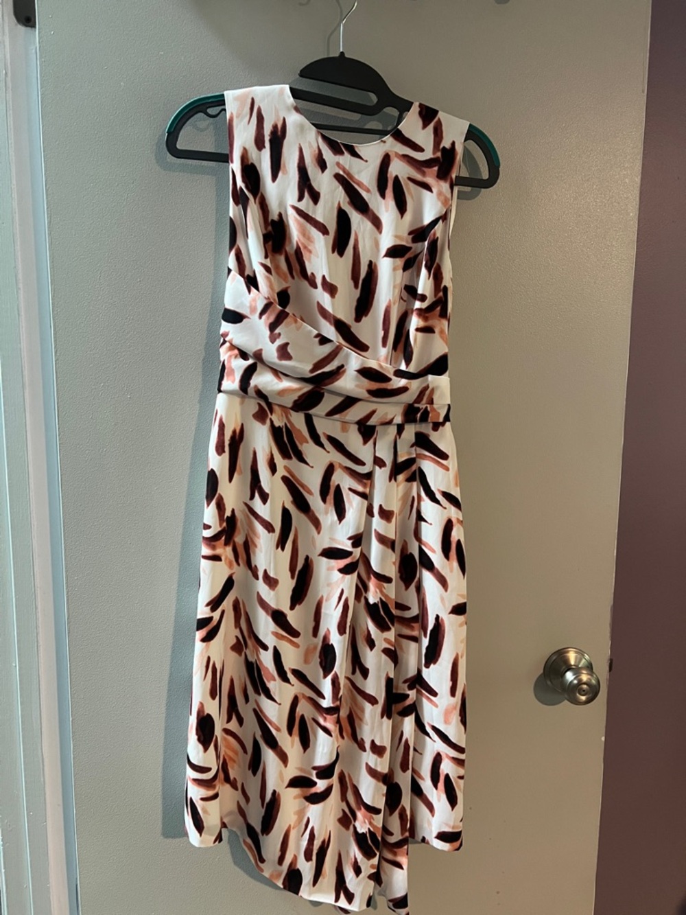 White House Black Market Sleeveless Cream Dress, 0